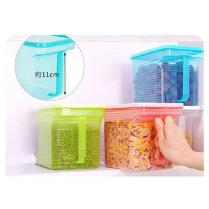 Divider Lock And Glass Set Custom Made Packaging Plastic Food Container