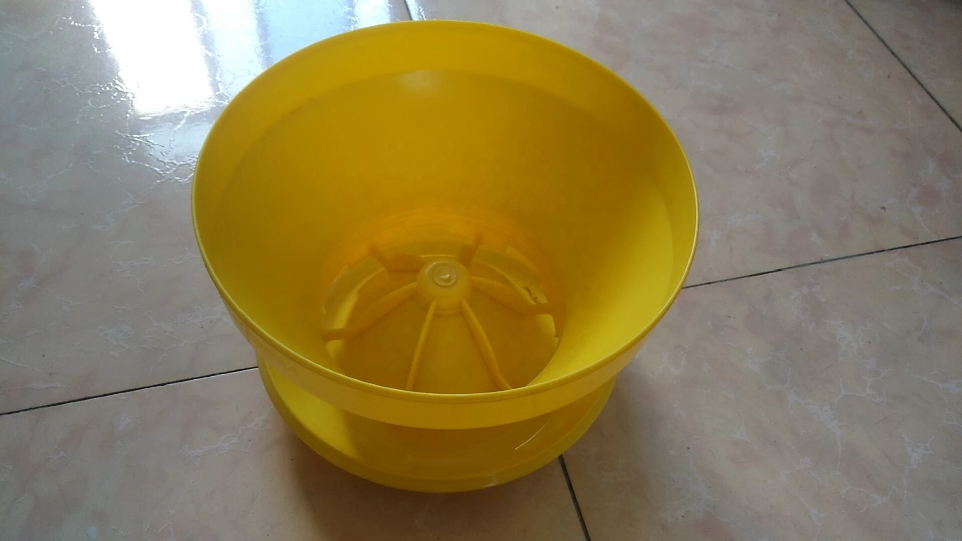 Factory directly baby chick feeder chicken feeder automatic plastic 5kg poultry feeders and drinkers on sale