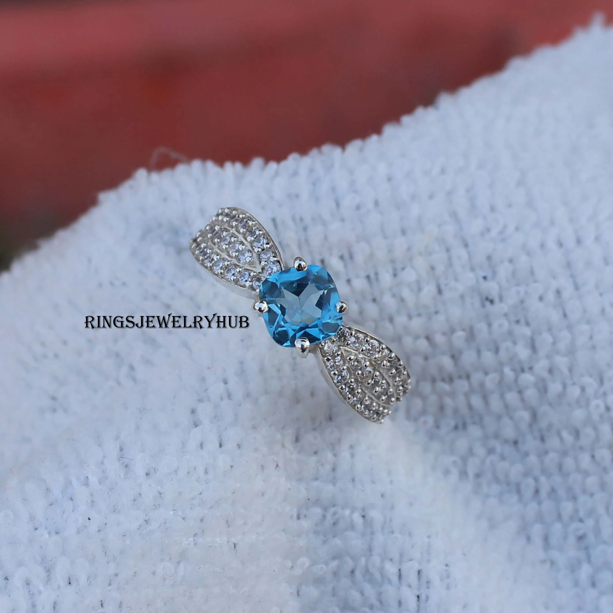 Fashion 925 Sterling Silver Sky Blue Topaz Cushion Cut Engagement Ring
