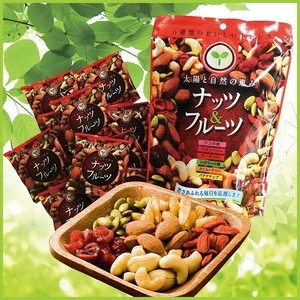 Healthy nuts & fruits