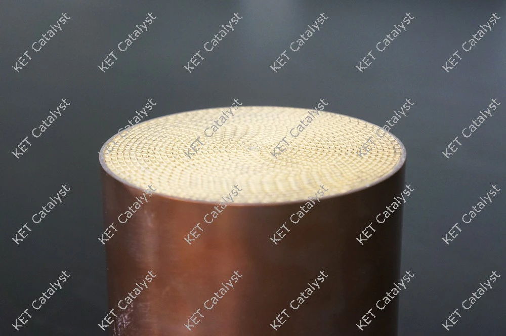 High performance honeycomb Euro2 metal catalyst washcoat for catalytic converter