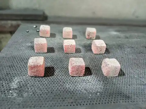 Low Moisture Cube Coconut Charcoal Black Charcoal Low Ash Content Organic Coal Eco-friendly Black Charcoal