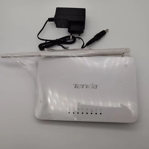 Low Price Tenda Router wifi 300mbps 2.4GHz 5dBi Wifi Router English Software Used Router Tenda F3