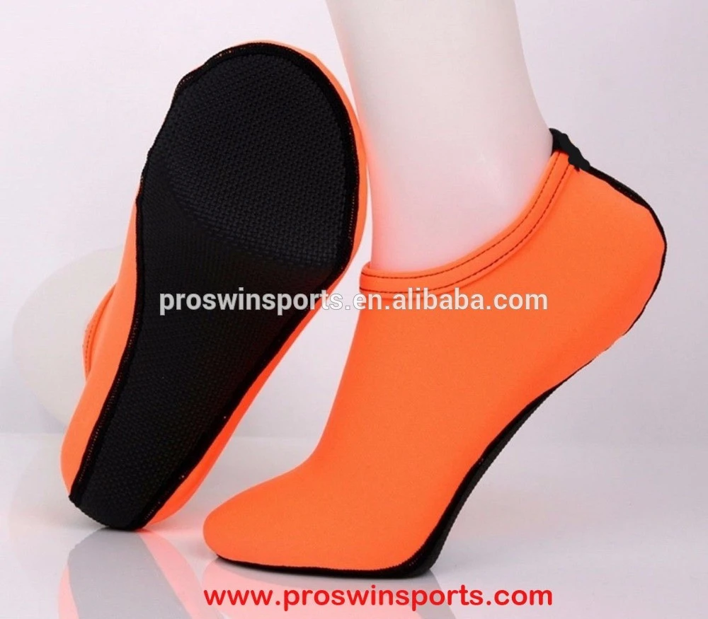 Neoprene cycling shoe cover for men and women