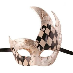 New Design 100% Handicraft Masquerade Masks Halloween Carnival Wedding Party Masks Plastic Venetian Mask New Year Favor