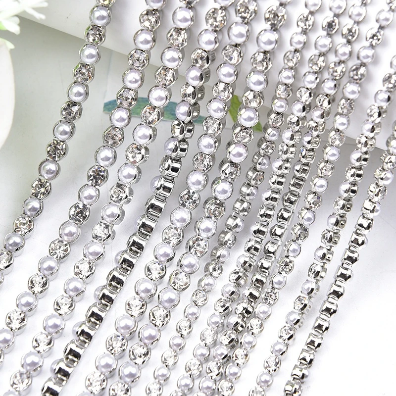 Xinmili Wholesale Pearl and Rhinestone Sew on Silver Base Cup Chain Trim Border Ribbon Crystal Garment Accessories