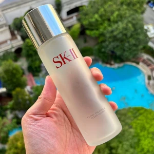 SK-ll Facial Treatment Clear Lotion in Beauty - 230ml