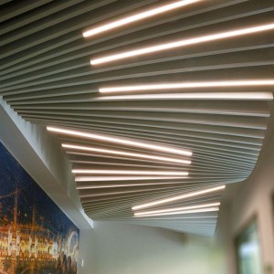 Rectangle Shape Aluminum Baffle Ceiling Tile Used in Ceiling Decorative
