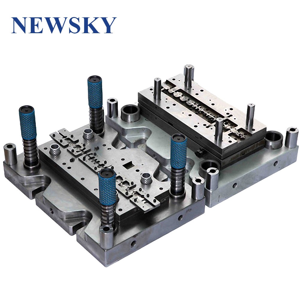 15 years experience custom precision sheet metal stamping mould maker