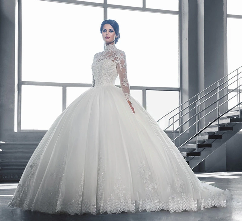 2020 factory price bridal wedding dress wedding grown wedding dress stand collarand White  Bride  embroidery Dress