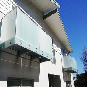Australia Balcony Glass Railing Frosted Glass Staircase Balustrade 6mm Glass with Patch Fittings