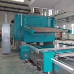 Auto textile roll to roll flat bed screen printing machine