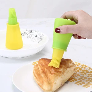 Barbecue Cooking Baking  Tools Silicone Oil Bottle with Brush