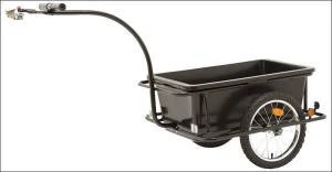 Bike trailer with removable plastic tray,