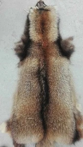 Chinese Wholesale Raccoon Fur Skin Tan faux Fur pom pom Pelt