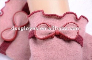 Factory Customize Fashion Gloves  Girls Five Colour with  bowknot gloves
