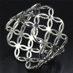 Grace cheap silver/gold stainless iron hammered wedding party favor round table napkin ring