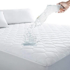 Hot sell on Amazon OEM ODM quilted 100% waterproof mattress cover, hypoallergenic bugs bedding mattress protector