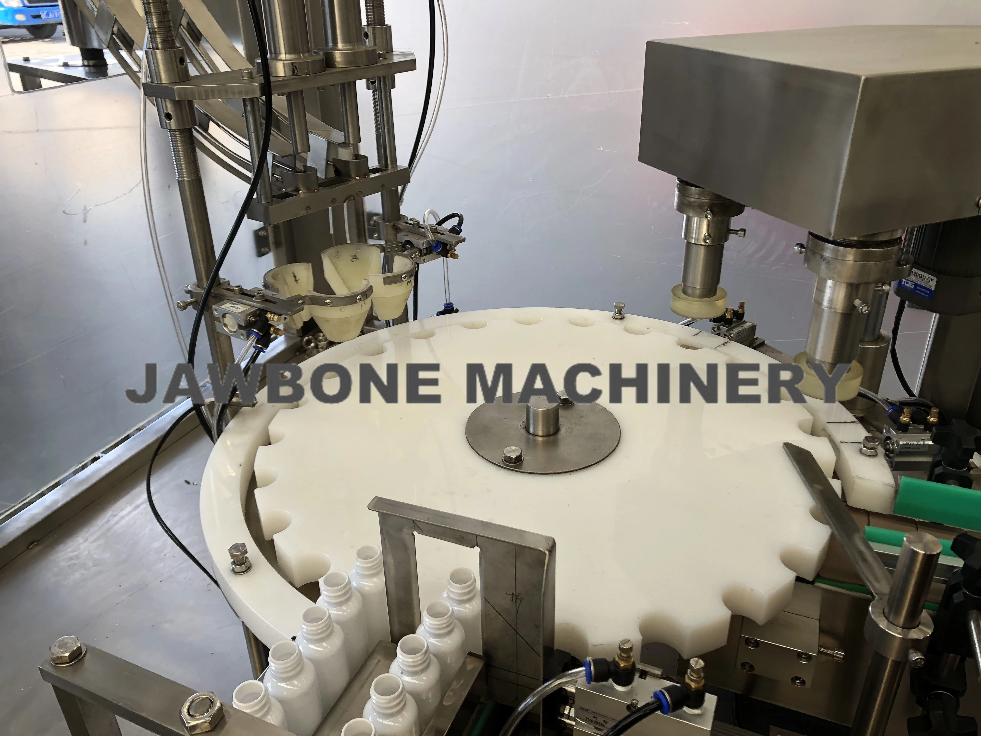 JB-P2 Stainless steel cleaning agent filling machine soda water spray filling machine cleaner spray filling machine