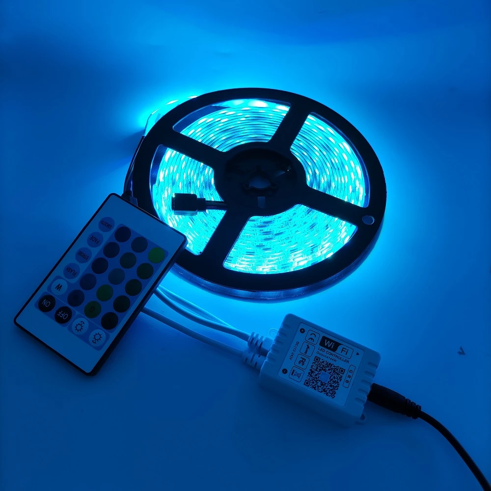 5050 150Leds Led Strip Set 12V RGB Waterproof IP65 Flexible Strip with 24/44 Keys Remote Controller and Driver