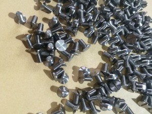 M3 tungsten slotted cheese head screw