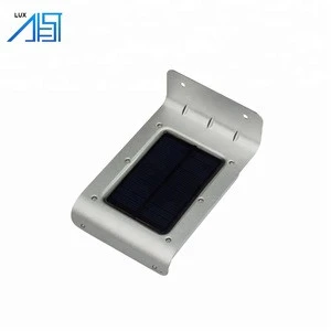 Metal Body Waterproof Wall Mounted Solar Infrared Induction Light with Sensitive Motion Sensor