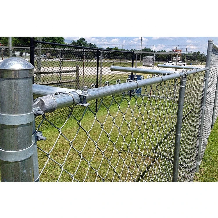metal galvanized chain link wire mesh fence with barbed wire (ISO Factory &amp; Exporter)