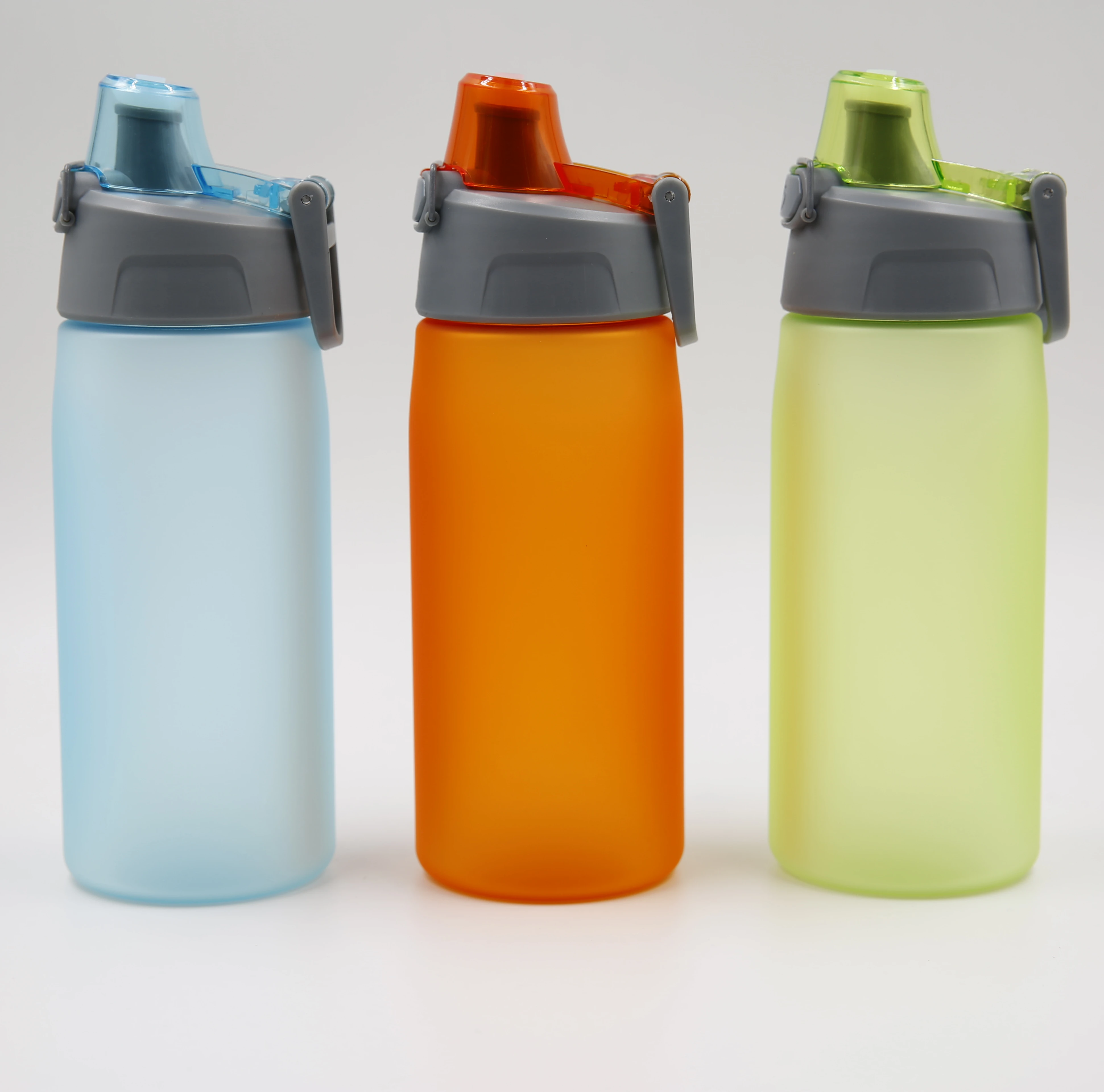 New design frosted TRITAN sports bottle 3 color 3 size with special sports  head