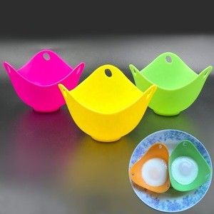 Silicone Egg Poacher Egg Poaching Cups with Build-in Ring Standers, For Microwave or Stovetop Egg Cooking