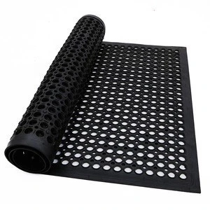 Wet area anti slip drainage hole rubber flooring mat for industrial kitchen workshop