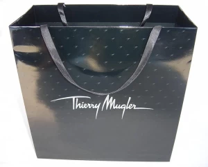 Manufacturer custom luxury beauty gift bag packaging custom black paper thank you gift bags with logo print