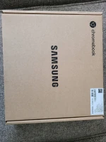 ChromeBook 4 	Bluetooth, Built-in Microphone, Built-in Webcam