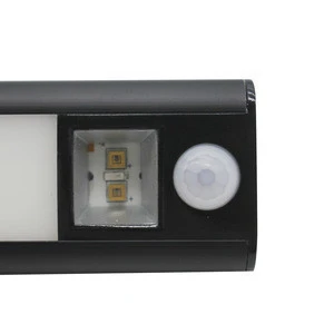 Amazon Hot Selling Stick-on Anywhere Portable Little Light Kitchen Cabinets Sensor Light 1100mAh