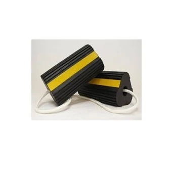 Best Selling Rubber Chocks H5xW5xL18 With Black And Yellow Stripe For Aircraft And Car Parking