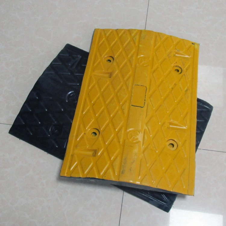 China supplier parking lot and highway Rubber Speed Bumps for Sale