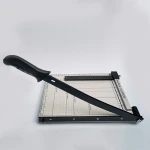 Guangzhou Yuhan wholesale manual office paper guillotine paper cutter A4 paper trimmer matal iron base material