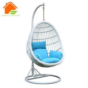 hanging wicker egg chair hanging egg pod chair