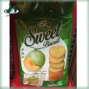 Healty crispy cookie sweet animal shaped biscuit with great price