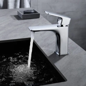High-grade Customized Single Handle Brass Hot and Cold Water Tap Polished Multilayer Electroplate Bathroom Basin Faucet