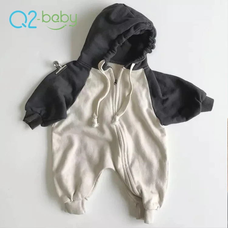Q2-baby Autumn Comfortable Warm Knitted Long Sleeve Hooded Newborn Baby Romper