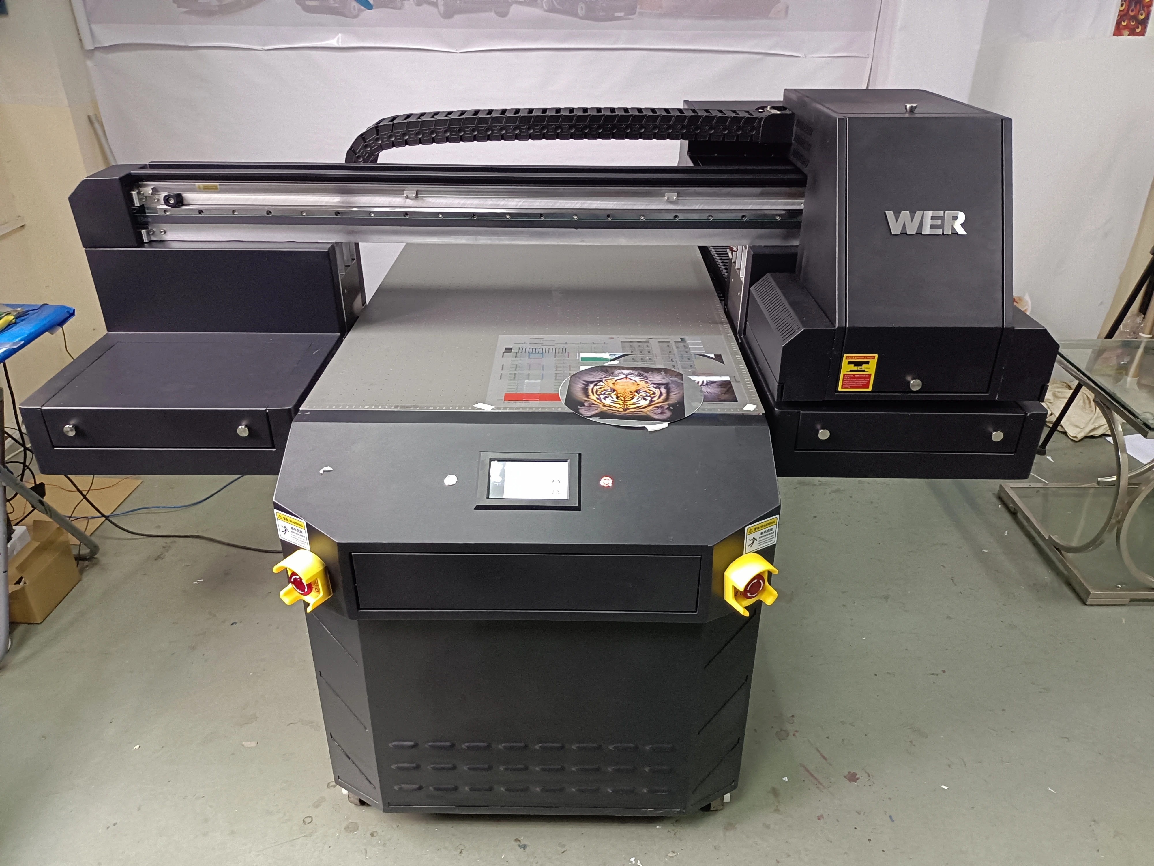A1 size small uv flatbed printer WER-ET6090UV printing on rubber