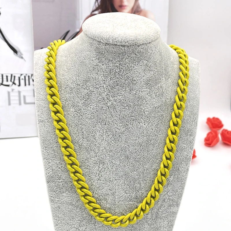 Hot Colored Chain Necklace Twisted Curb Link Aluminum Jewelry Necklace Chain Fashion Women Decorative Jewelry Chain Roll