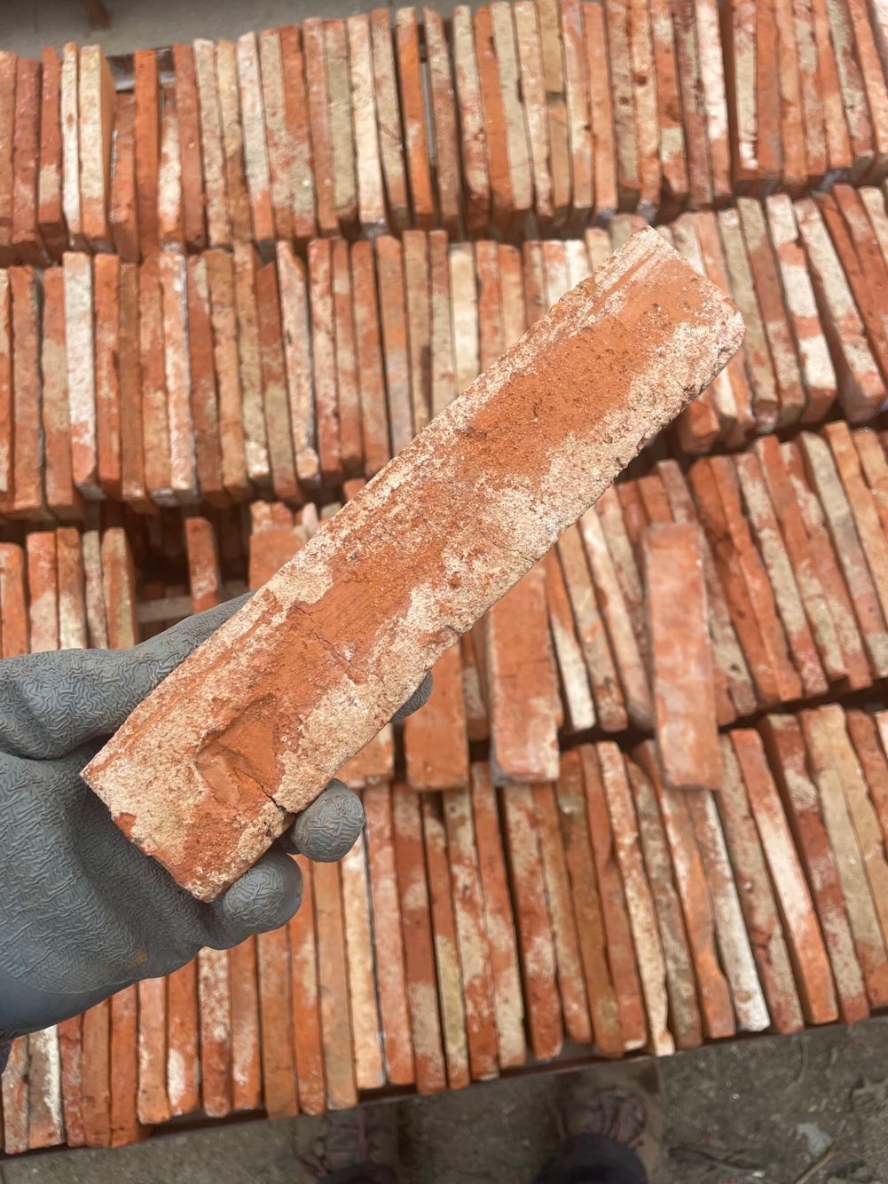 Brick Rade Buy Antique Red Brick Slips | Reclaimed Clay Veneers For Walls ...
