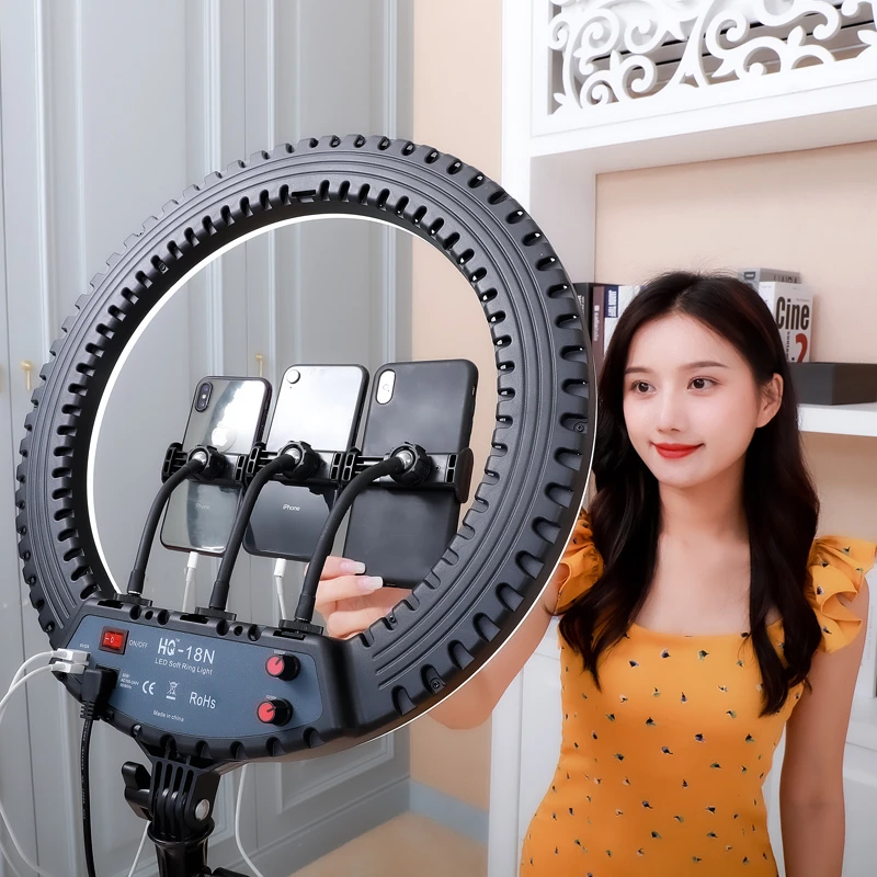 2020 Amazon Hot selling 18 Inch Ring Selfie Light with Phone Holder Remote Carry Bag Camera Cellphone Video Shoot Portrait