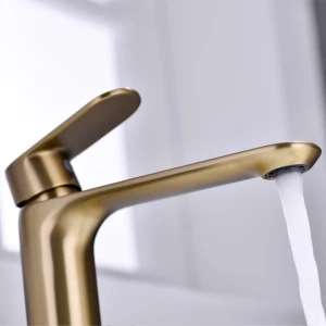Bathroom sink gold faucet single handle brass water mixer tap single hole