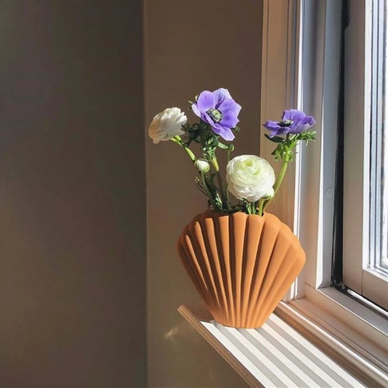 Color porcelain vase customized acceptable shell flower vase