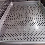 Custom Made Stainless steel wire mesh perforated tray / baking tray pan