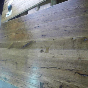 Engineered Corrosion Resistant Bow Tie Oak Wood Flooring Design