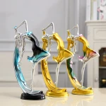 European Home Statue Decoration Ornaments Modern Creative Wedding Gift Accessories One Piece Resin Figurine Beauty Figurines