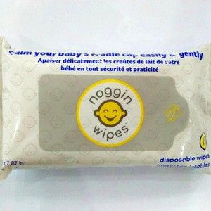 Exfoliating makeup remover wet wipes with Plastic dots